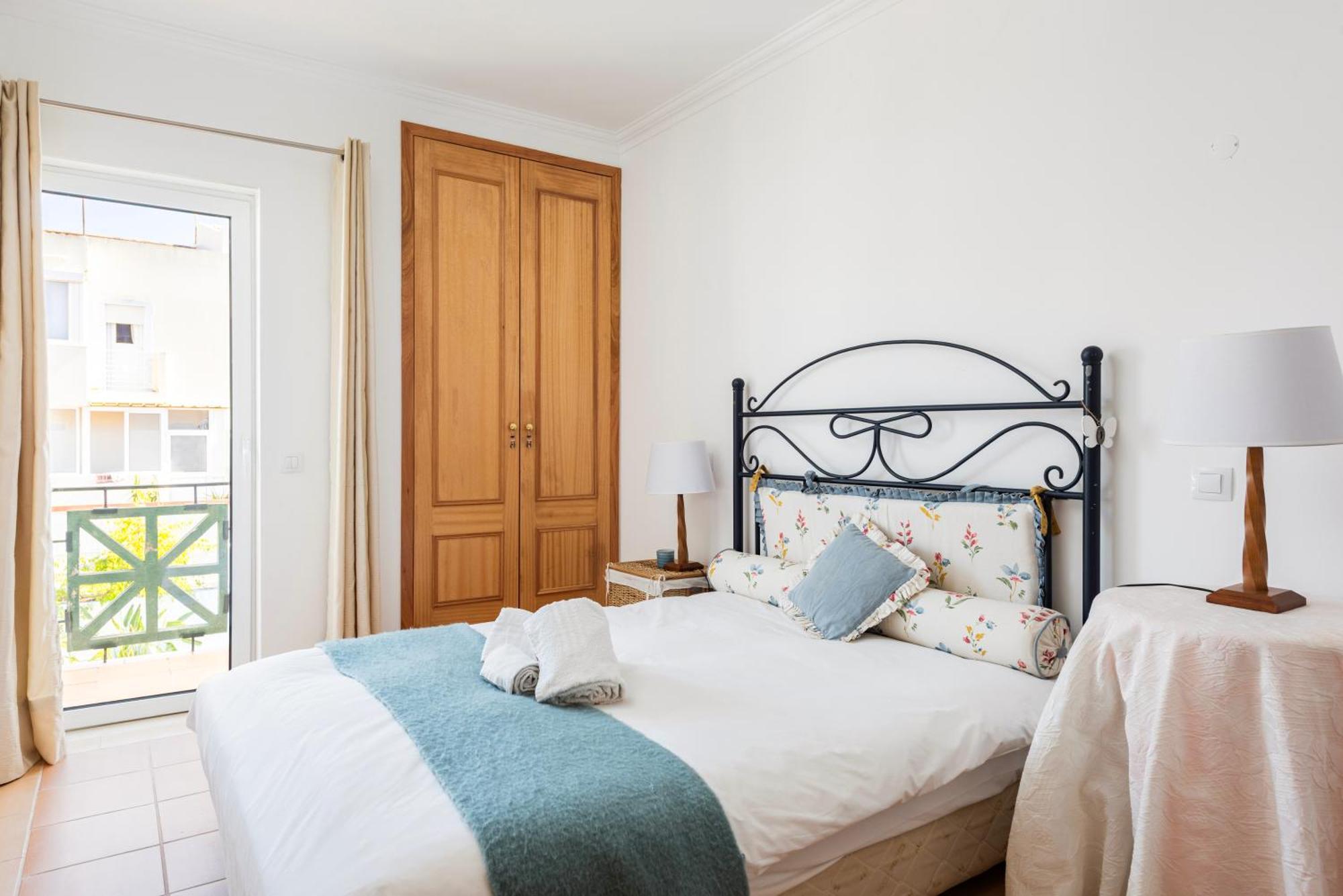 Villa Santi - *